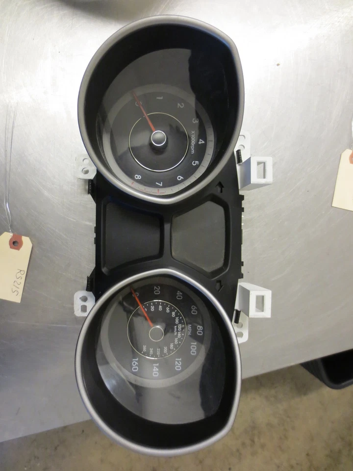 Gauge Cluster Speedometer Assembly 2013 Hyundai Elantra Coupe 2.4 940013X610 - Image 1 of 4