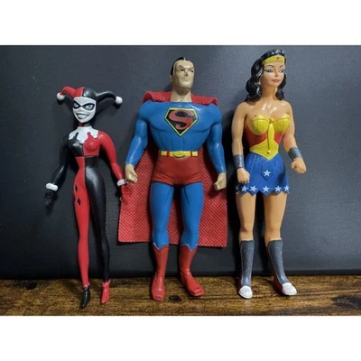"FIGURAS DE 5,5"" BATMAN LA SERIE ANIMADA HARLEY QUINN, SUPERMAN Y MUJER MARAVILLA DC Foto 1 de 4