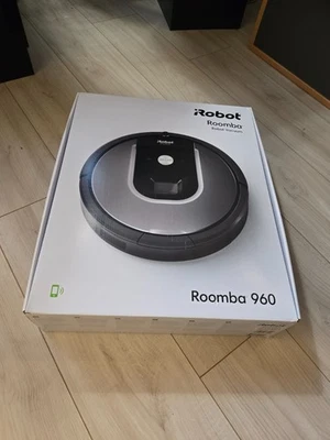 iRobot Roomba 960 Saugroboter - mit 2 Zusatzakkus und viel Zubehör - Bild 1 von 4