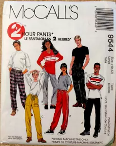 Pantaloni 2 ore Fast/Easy McCALLS 9544 uomo/misses in 3 look MOTIVO L/40-42H UC - Foto 1 di 11
