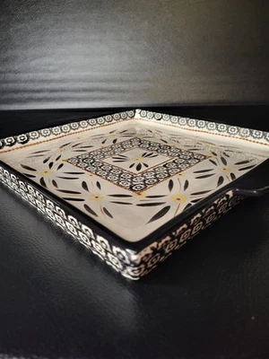 Temptations 服务托盘 Old World Presentable Ovenware 黑色,黄色 充满活力!!! — 第 1/4 张图片