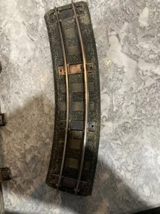 Lot of 5 Pieces American Flyer curve track in rubber road bed S gauge - Picture 1 of 5