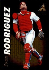 1995 Pinnacle Zenith Ivan Rodriguez . Texas Rangers #39