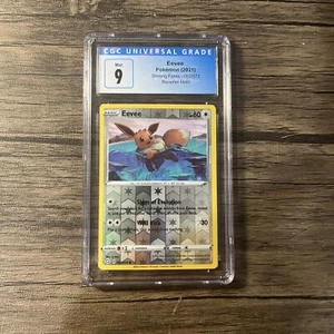 Pokémon SWSH 2021 Shining Fates #052 Eevee - holofoil inverso CGC 9 como nuevo - Imagen 1 de 2