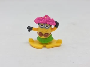 Despicable Me Minions Mikrofigur im tanzenden Hula-Rock Teeny kleines Spielzeug 1 Zoll - Bild 1 von 7