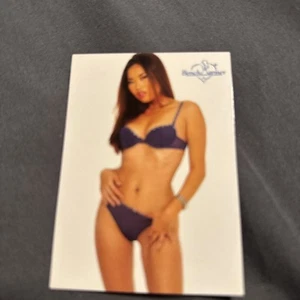 ARIELLE LEE - 2002 BENCH WARMER 🤠 "Very SEXY" Trading Card  #214 - Bild 1 von 1