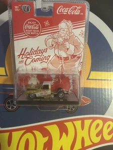 2025 M2 Machines Coke Christmas Gold 1976 GMC SIERRA GRANDE 15 SquareBody - Picture 1 of 3