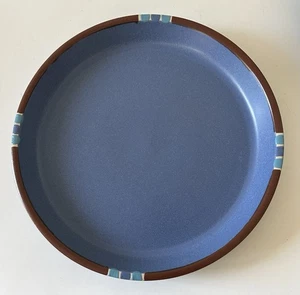 Plato de cena individual con borde de gres azul cielo Dansk Mesa 10,5 pulgadas - Imagen 1 de 3