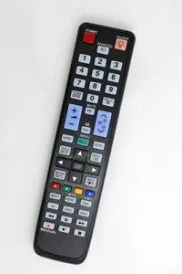 Mando a distancia para TV Samsung UE40C6705 UE40C6510 LE46C670 UE40C6990 LE37C650 - Imagen 1 de 4