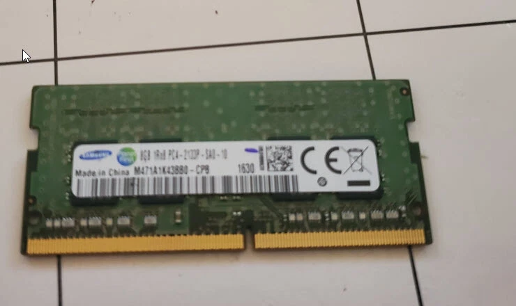 Samsung 8GB DDR4 2666 PC4-21300 1Rx8 SODIMM Laptop Memoria RAM (M471A1K43BB0-CPB Foto 1 de 1