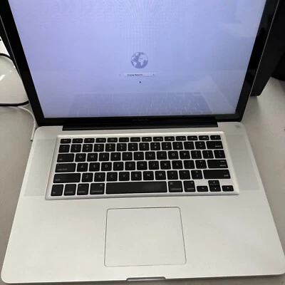 Apple MacBook Pro 15 pulgadas "Core i7" 2.0 principios de 2011 {SOLO PIEZAS} Foto 1 de 4