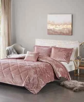 Intelligent Design Felicia Luxe Velvet  Full/Queen Comforter Set Blush New - Image 1 of 4