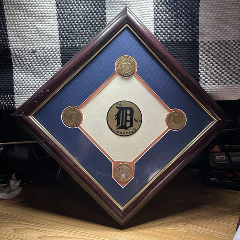 Detroit Tigers Framed Authenticated Infield Dirt Comerica  Coin Etched Plaque ⭐️ Cover