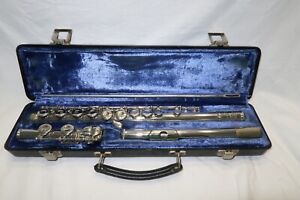 BUNDY ll Selmer Company USA Flute w/Case No Dents serial # 624153