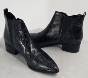 Botines Chelsea Marc Fisher Talla 7 Yale Estampado Piel de Serpiente Pull On Punta Negros - Imagen 1 de 6