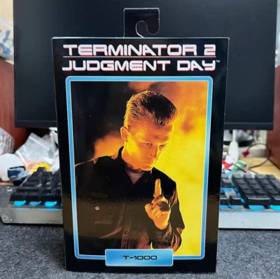 Terminator 2 Ultimate T-1000 7-Inch Scale Action Figure NEW - Image 1 of 4