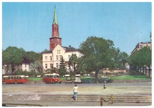 30er Jahre Busse & Autos bei Domkirken. Minneparken, Tønsberg, Norwegen - Bild 1 von 3
