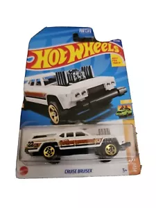 2023 Hot Wheels Cruise Bruiser HW Wagons White 201/250 1:64 Scale Diecast Car - Picture 1 of 3