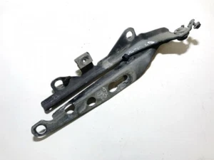 Volvo XC 70 2001 Hood Bonnet Hinge Right Used, Genuine #685333-35 - Picture 1 of 8