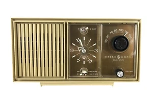 Vintage General Electric GE Model C2420H Clock AM Radio LT Beige Tested Works - Picture 1 of 8