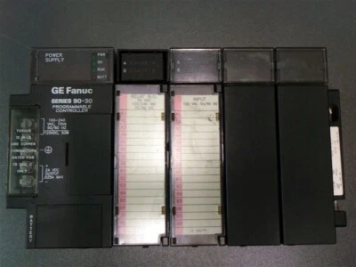 Controlador programable fuente de alimentación GE Fancu serie 90-30 1C693PWR321L Foto 1 de 4