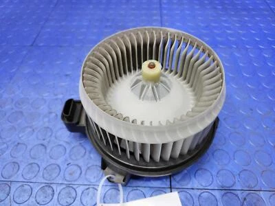 Оригинальная деталь двигателя вентилятора переменного тока для обогревателя Toyota Camry 2007-2017 годов выпуска 871030E040 - Изображение 1 из 4