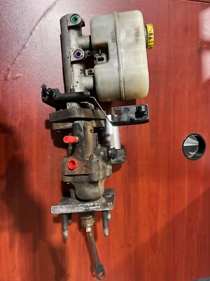 Dodge Ram 2004 refuerzo de freno y cilindro maestro 52010337AA Foto 1 de 3