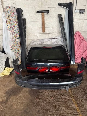 Bmw X7 G07 Trunk Rear Bumper Rear Lights - Image 1 of 4