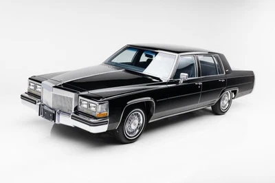 Cadillac DeVille 1984  Foto 1 de 4