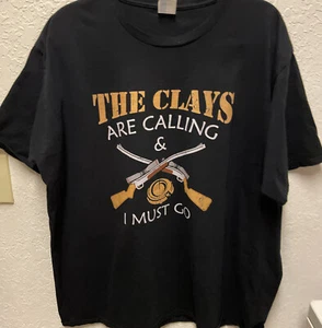 The Clays Are Calling & I Must Go T Shirt Men's 3 XLPort & Co Skeet Shooting - Picture 1 of 3