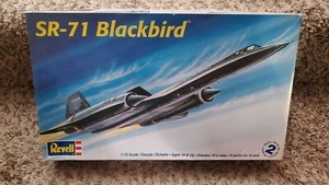 Revell SR-71 Blackbird 1:72 Scale Plastic Model Kit 85-5810 - NEW - Picture 1 of 2