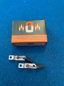 JUEGO DE CEPILLOS ALTERNADOR DE ENCENDIDO COMERCIAL PARA MODELOS LUCAS 15, 16, 17, 18 ACR - Imagen 1 de 2