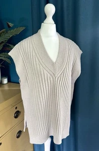 H&M Sleeveless Knit Jumper-Ribbed V Neck Size XS Wool Blend - Picture 1 of 11