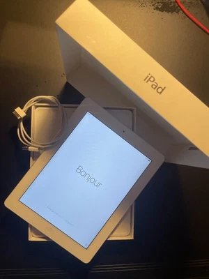 Apple iPad 2 16GB, WLAN, 24,64 cm, (9,7 Zoll) - Weiß - Bild 1 von 3