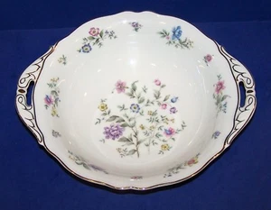 STUNNING FRANCONIA KRAUTHEIM MILLEFLEURS HANDLED ROUND VEGETABLE SERVING BOWL - Picture 1 of 4