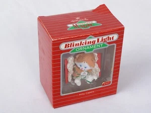 Hallmark Keepsake Magic Ornament 1988 "Kitty Capers" Blinking Light - Picture 1 of 6