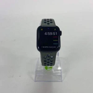 Unlocked Apple Watch SE 2nd Gen 40MM MIDNIGHT Aluminum MRWJ3LL/A - Photo 1 sur 8