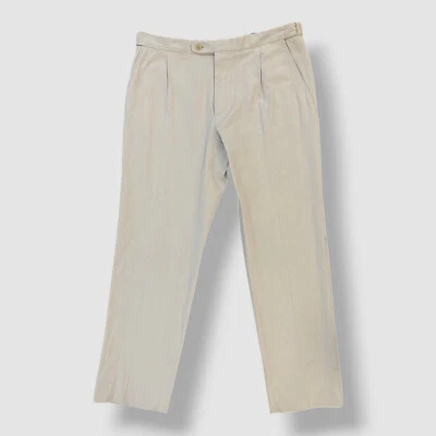 Pantalones de vestir plisados de sarga beige Brioni para hombre talla 50 Foto 1 de 3
