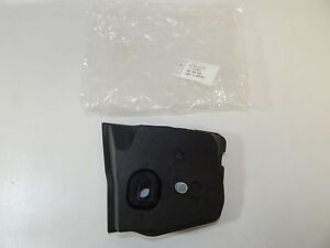 New OEM 2004-2007 Audi A8 S8 Rear Right Tail Light Lamp Cover Holder 4E0945222
