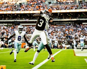 Jerry Jeudy Making a Catch Cleveland Browns 8x10 NFL Football Foto - Bild 1 von 1