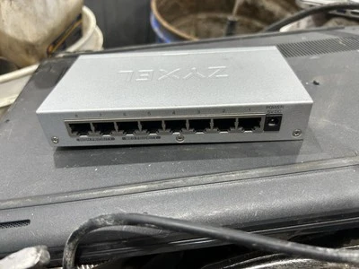 ZyXEL GS-108B V3 8-Ports Desktop Gigabit Ethernet Switch; - Image 1 of 4
