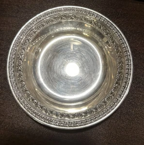 Reed & Barton #1203 Round Silverplate Candy Nuts Dish Trinkets - Picture 1 of 4