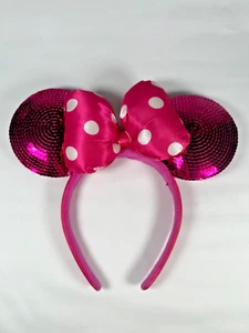 Diadema de Minnie Mouse de los parques de Disney rosa intenso lunares lazo lentejuelas orejas - Imagen 1 de 3