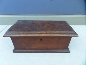 SMALL VINTAGE ANTIQUE OLD AUSTRALIAN TASMANIAN CEDAR & MYRTLE BOX - Picture 1 of 16