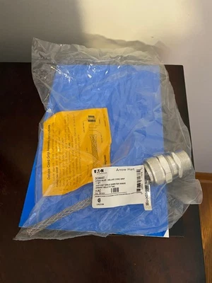 NOVO EATON Arrow Hart DC300437 Strain Relief cabo de luxo aderência 1" NPT 0.437-0.562" - Imagem 1 de 4