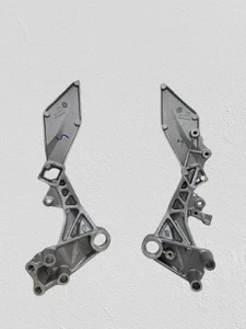 FIT FOR THE MODEL KTM DUKE 200 FOOTREST BRACKET FRONT STEPHOLDER SET 2013-19 - Picture 1 of 11