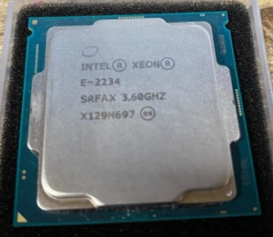 Intel Xeon E-2234 SRFAX 3.6GHz 1MB 8MB Socket 1151 71W CPU Processor - Picture 1 of 2