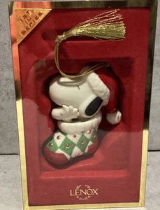 Lenox Snoopy & Woodstock in Stocking Peanuts Porzellan Ornament 1. in Serie - Bild 1 von 3