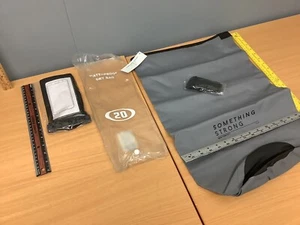 NEW Waterproof Dry Bag With Bonus Cell Phone Bag In Cover. Shoulder Strap. - Picture 1 of 5