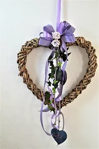 Türkranz Wandkranz Herz Weidenherz 34 cm grau flieder Wanddeko Shabby Fenster - Bild 1 von 4